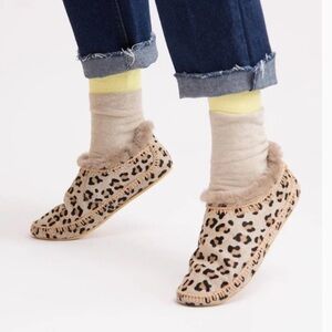 New Laidback London Fuyu Crochet Sheepskin Slipper Boots Leopard size 10